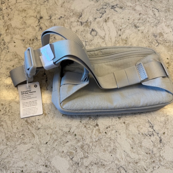 NWT Lululemon Athletic everywhere belt‎ bag - Picture 6 of 12